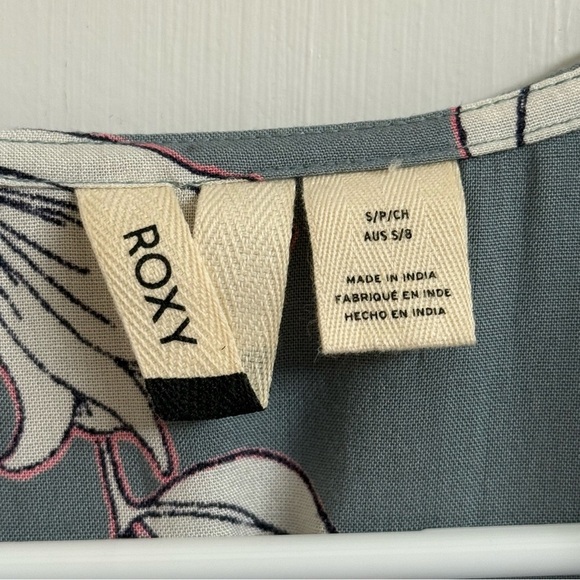 Roxy Rivello With You Sleeveless Floral Wrap Dress Women’s Size S Gray Ruffle - Picture 8 of 13